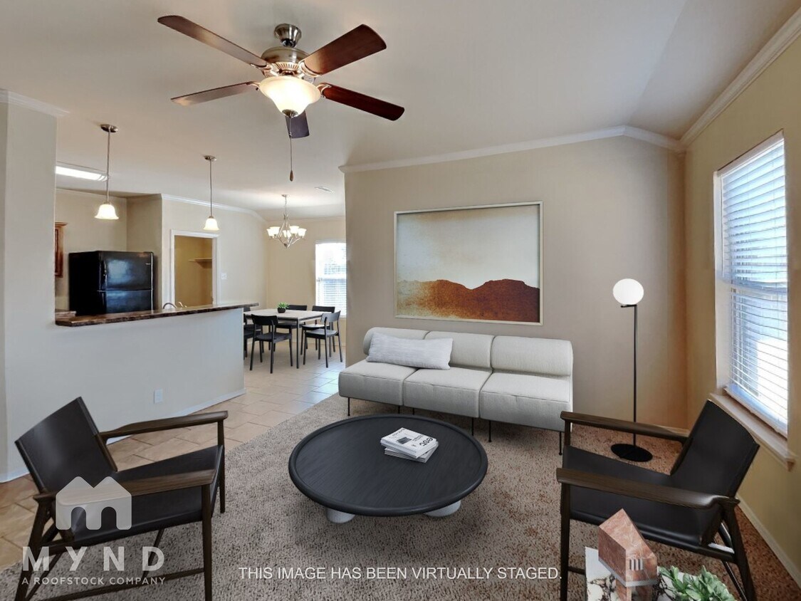 Foto principal - 21 Bristol Dr