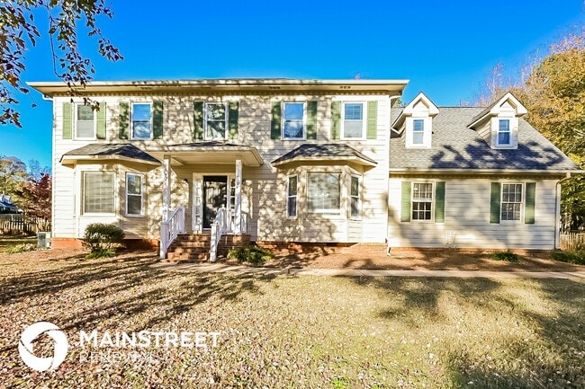 Building Photo - 310 Lakefront Dr