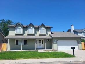 Building Photo - 3110 Oreana Dr