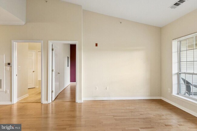 Foto del edificio - 4551 Strutfield Ln
