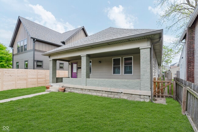Building Photo - 1004 Hosbrook St