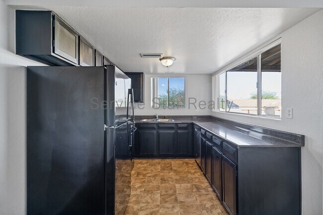 Foto del edificio - 13027 N 28th St