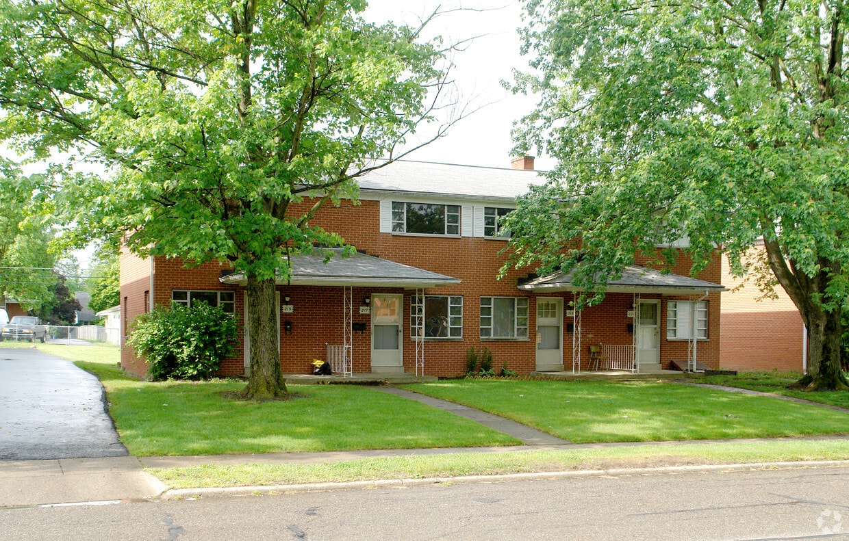 Building Photo - 215-221 Broad Meadows Blvd