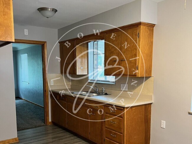 Foto del edificio - Beautiful 3 bedroom brick home in South Toledo