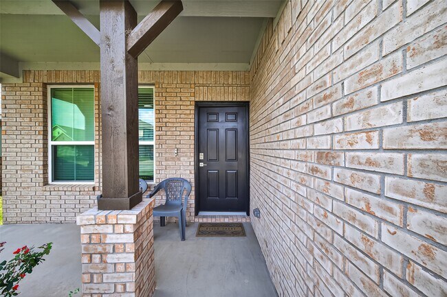 Building Photo - 21319 Tropisea Dr