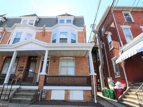 Front Entrance - 12 W Lancaster Ave