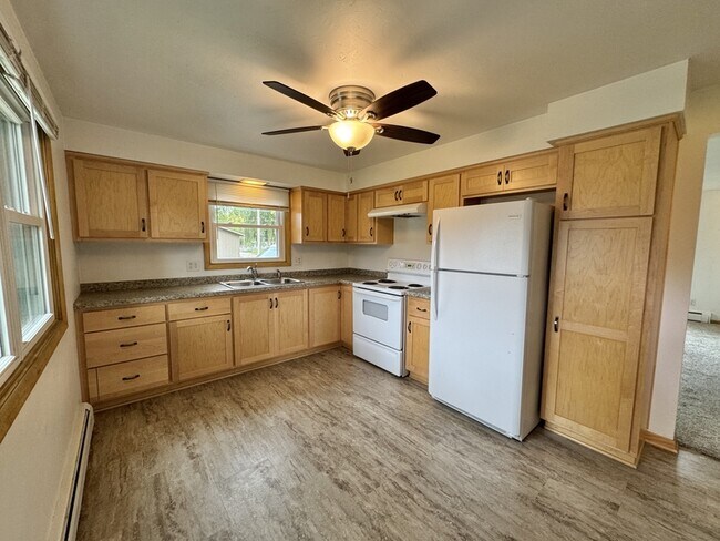 Foto del edificio - 1540 Charles St