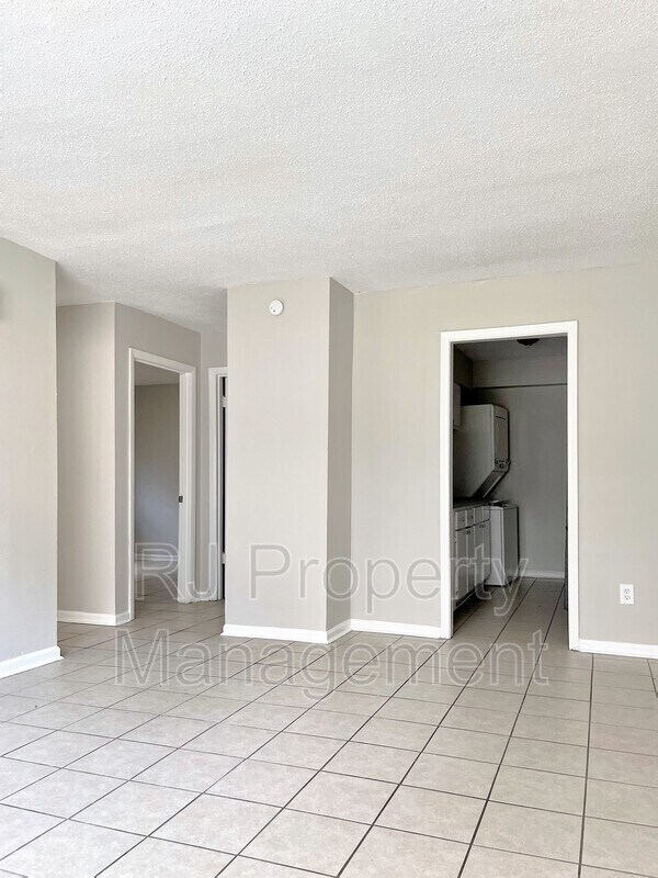 302 S Waldran Blvd Unit Apt 1, Memphis, TN 38104 Condo for Rent in