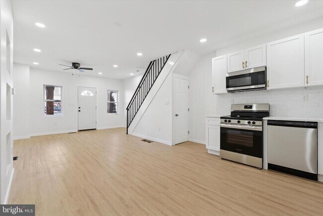 Building Photo - 3110 Tasker St