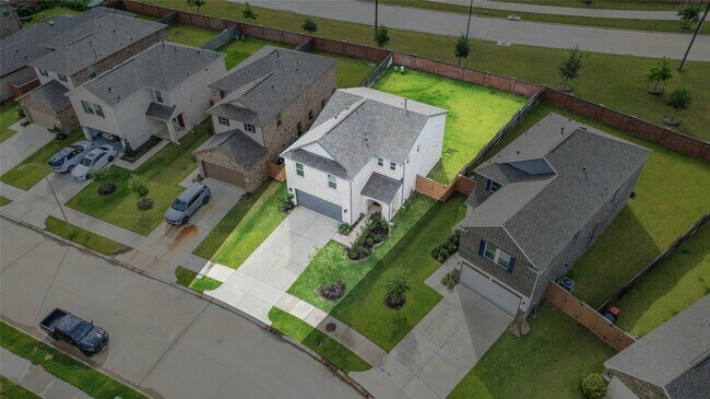 Building Photo - 2916 Shimmer Edge Dr