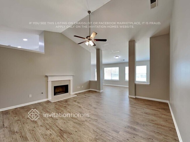 Foto del edificio - 1044 Southwood Dr