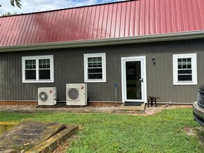 Building Photo - 593 Kasserman Switch Rd