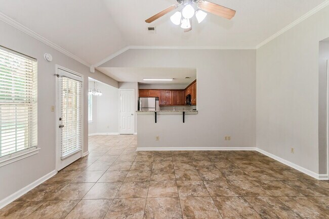 Foto del edificio - 4258 Ravenwood Dr N