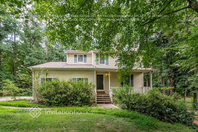 Building Photo - 2710 Old Ivy Ct NE