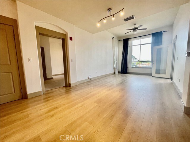 Building Photo - 24585 Town Center Dr
