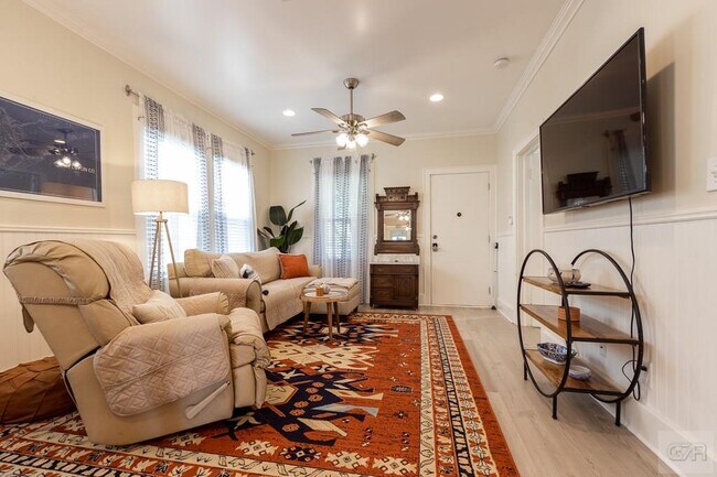 Foto del edificio - 5225 Ave N 1/2