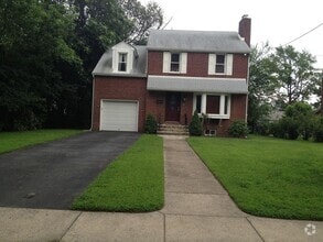 Building Photo - 5316 Browning Rd