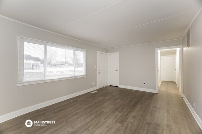 Building Photo - 212 Whiteland Rd