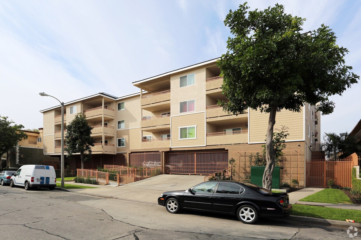 Primary Photo - Garnsey Apartments