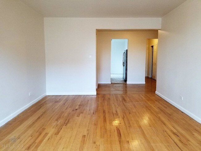 Foto del edificio - 3415 Parsons Blvd