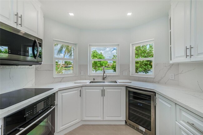 Foto del edificio - 263 NW 107th Ave