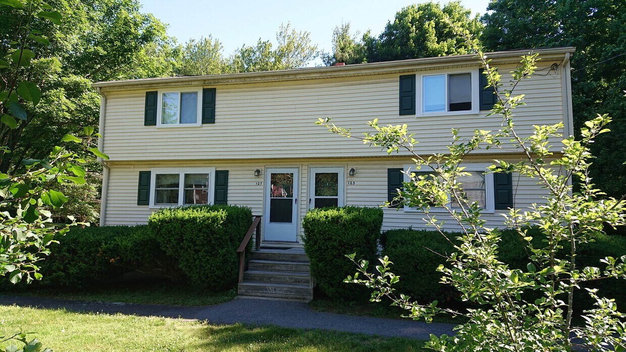 125 Central St, Acton, MA 01720 Townhome Rentals in Acton MA