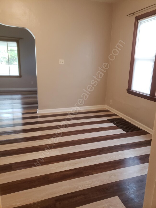Foto del edificio - 2905 Elm St