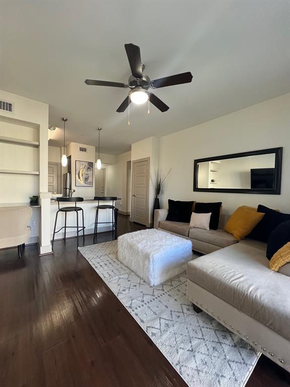 Foto principal - 145 Heights Blvd