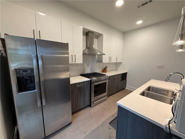 Foto del edificio - 775 Juniper St NE