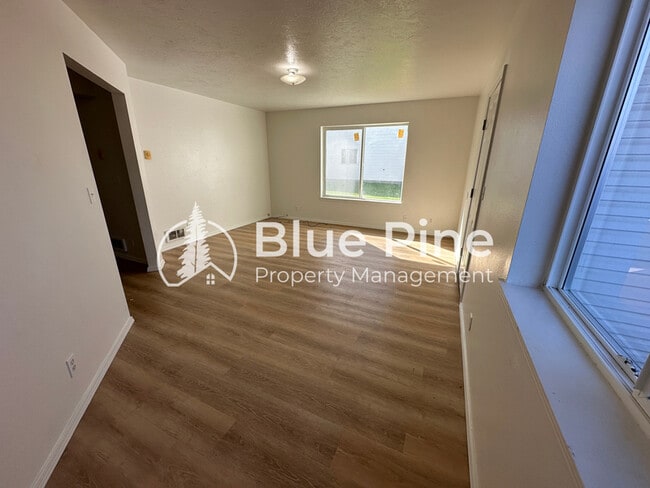 Foto del edificio - 2102 Stace St