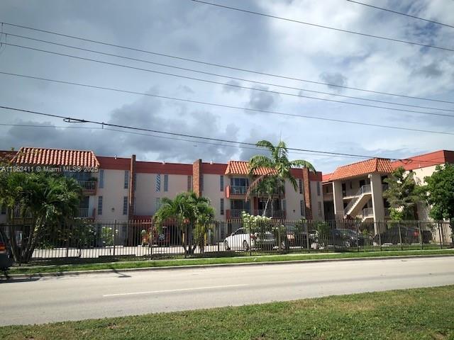 Primary Photo - 2385 NW 11th St