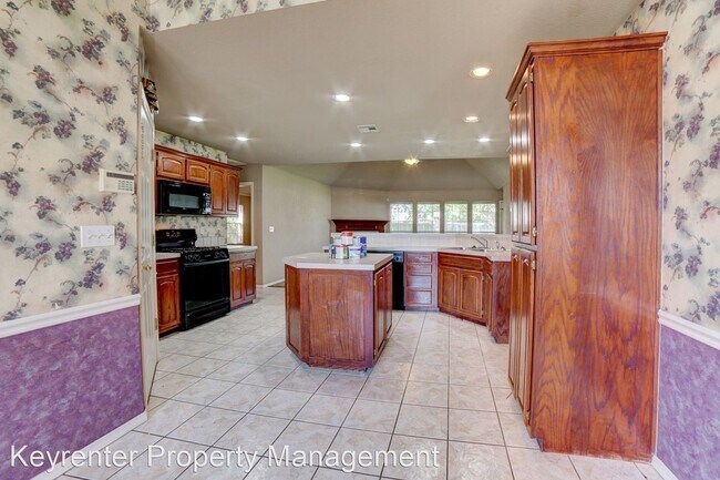 Foto del edificio - 3 br, 2 bath House - 20015 E 46th St S
