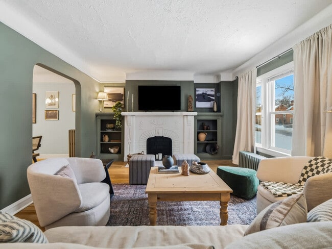 Foto del edificio - 3621 Silsby Rd