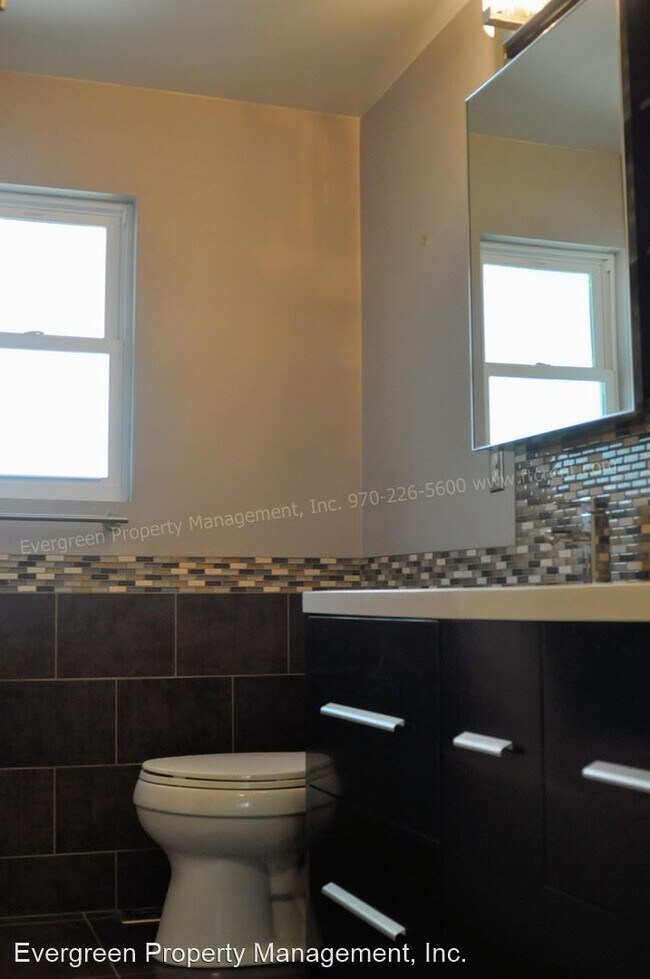 Building Photo - 3 br, 1 bath House - 121 Buckingham Street