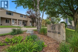 Building Photo - 15 Green Valley Dr