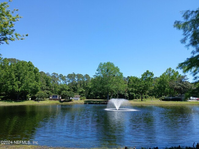 Building Photo - 10200 Belle Rive Blvd