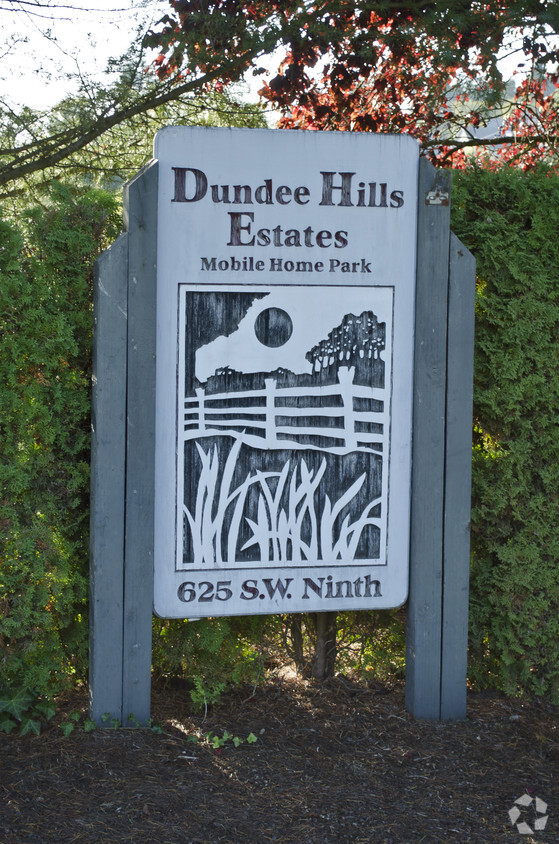 Foto del edificio - Dundee Hills Estates