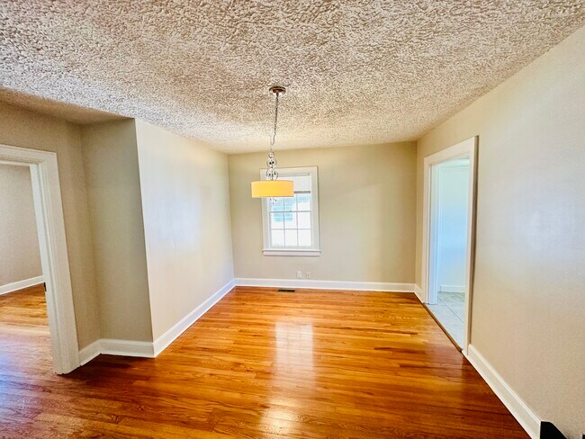 Building Photo - 226 Shivel Dr