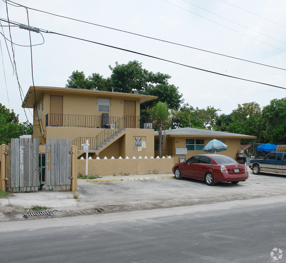 Primary Photo - 519 NW 8th Ave