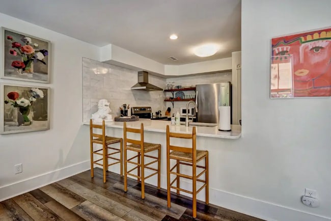 Photo - 20 S Front St Apartment