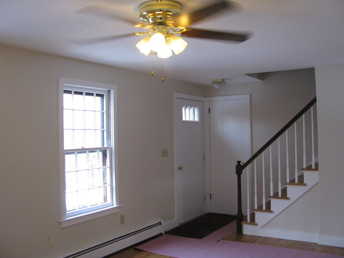Primary Photo - 58 Trailwood Dr