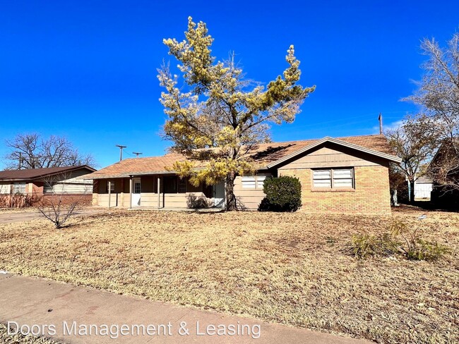 3 br, 2 bath House - 1511 E. 1st Place - House Rental in Lubbock, TX ...