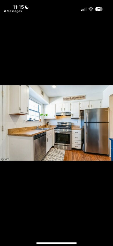 Primary Photo - 216 Riva Dr