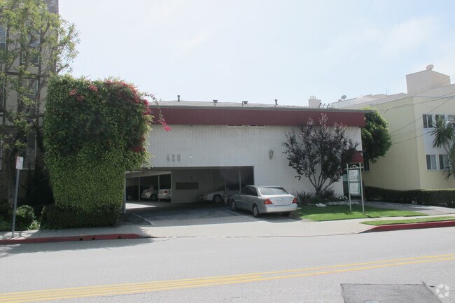 Foto del edificio - 426 S Barrington Ave