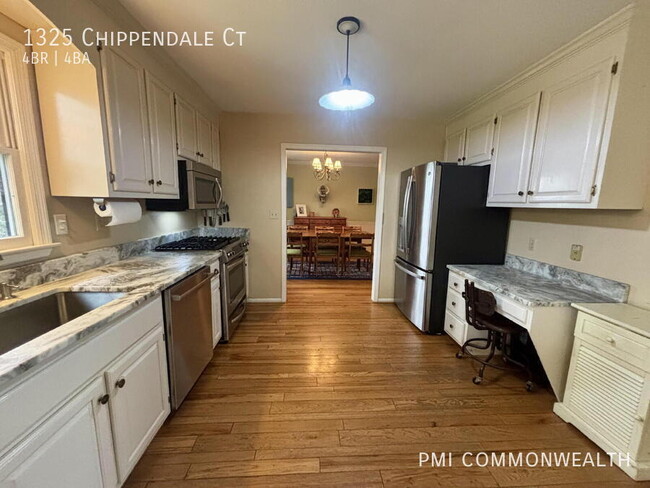 Building Photo - 1325 Chippendale Ct