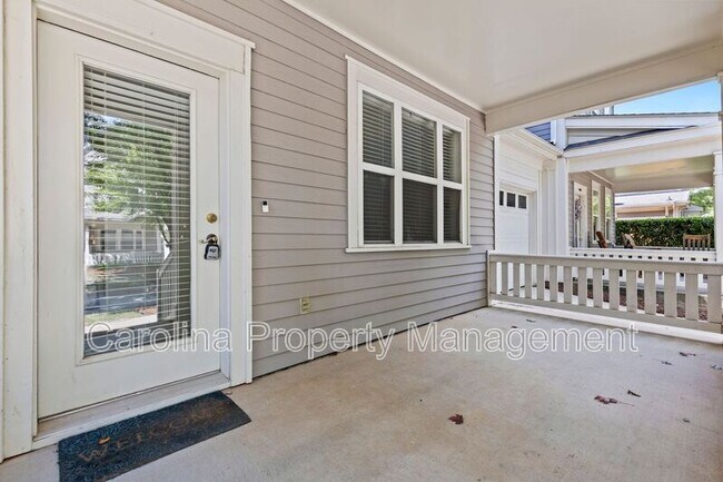 Foto del edificio - 8122 Village Harbor Dr