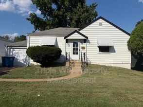 Building Photo - 7417 Pleaseway Dr