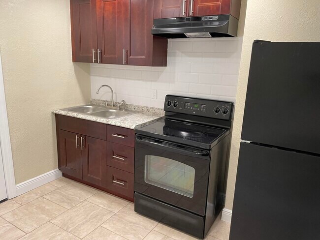 Foto del edificio - 1409 Edgewood Terrace