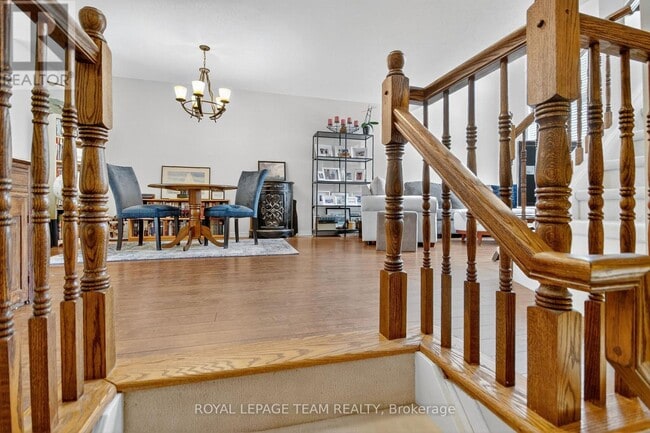 Photo du bâtiment - 145 Wharhol Private