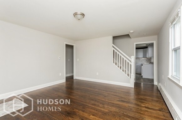 Building Photo - 95 Botsford Ave